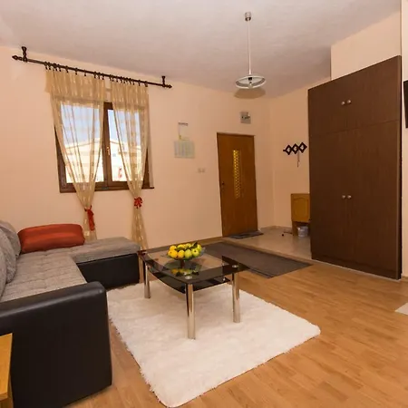 A.teskera Apartment