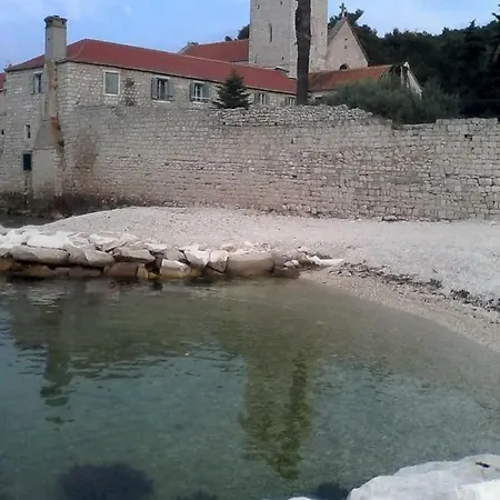 A.teskera Trogir